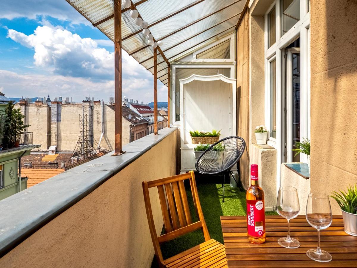 The Birdcage Apartment Budapest Exterior photo